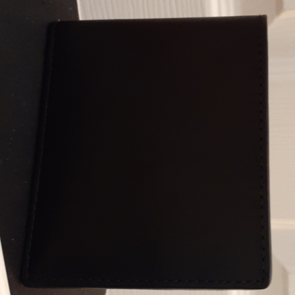 Cole Hann GRANDE SERIES MENS Bi-Fold WALLET